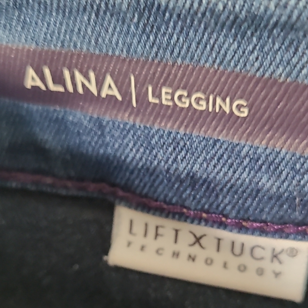 2 for $15 - NYDJ Alina Legging Blue Denim Size 12 - Picture 3 of 4
